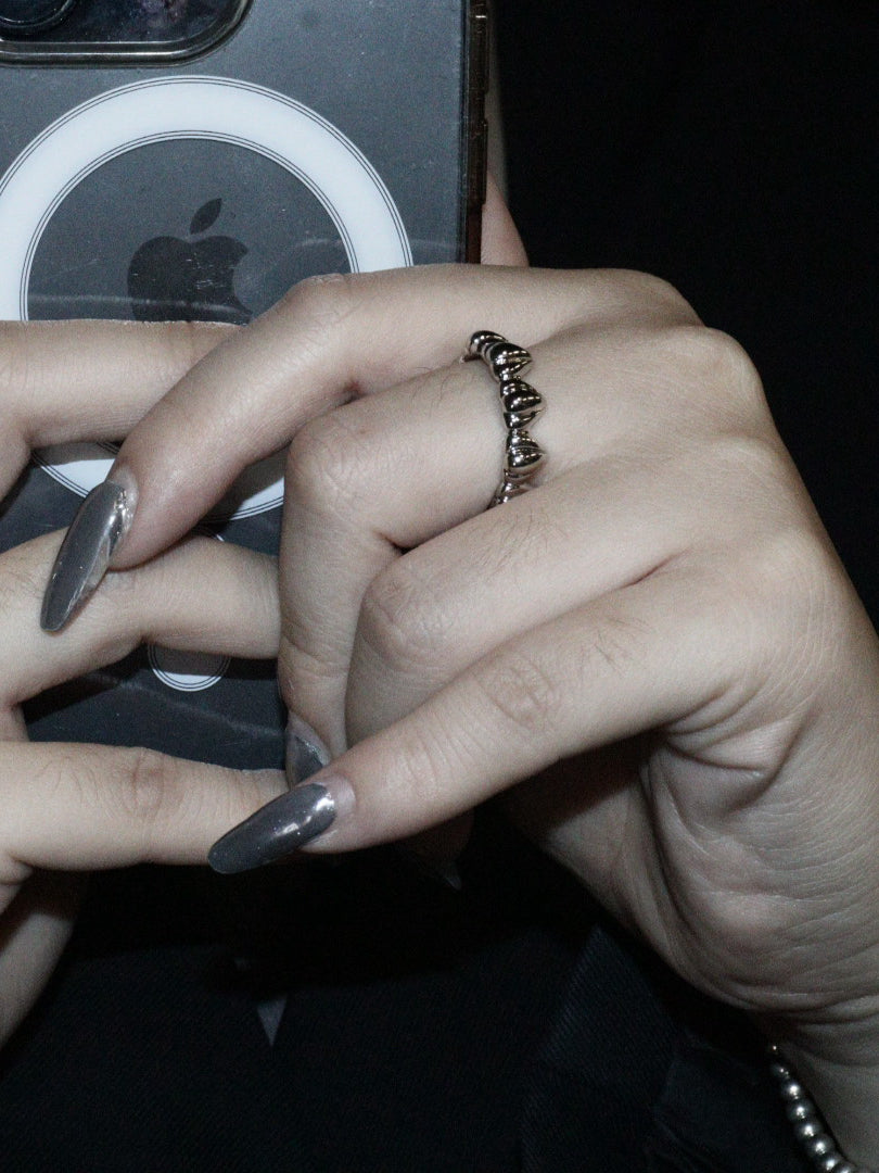 L- Heart ring