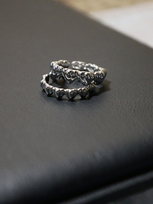 S- heart ring