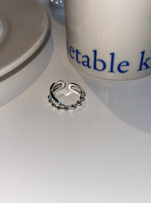 Ball & Line Cross Ring