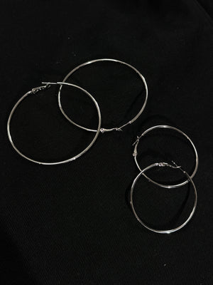 Basic circle earrings