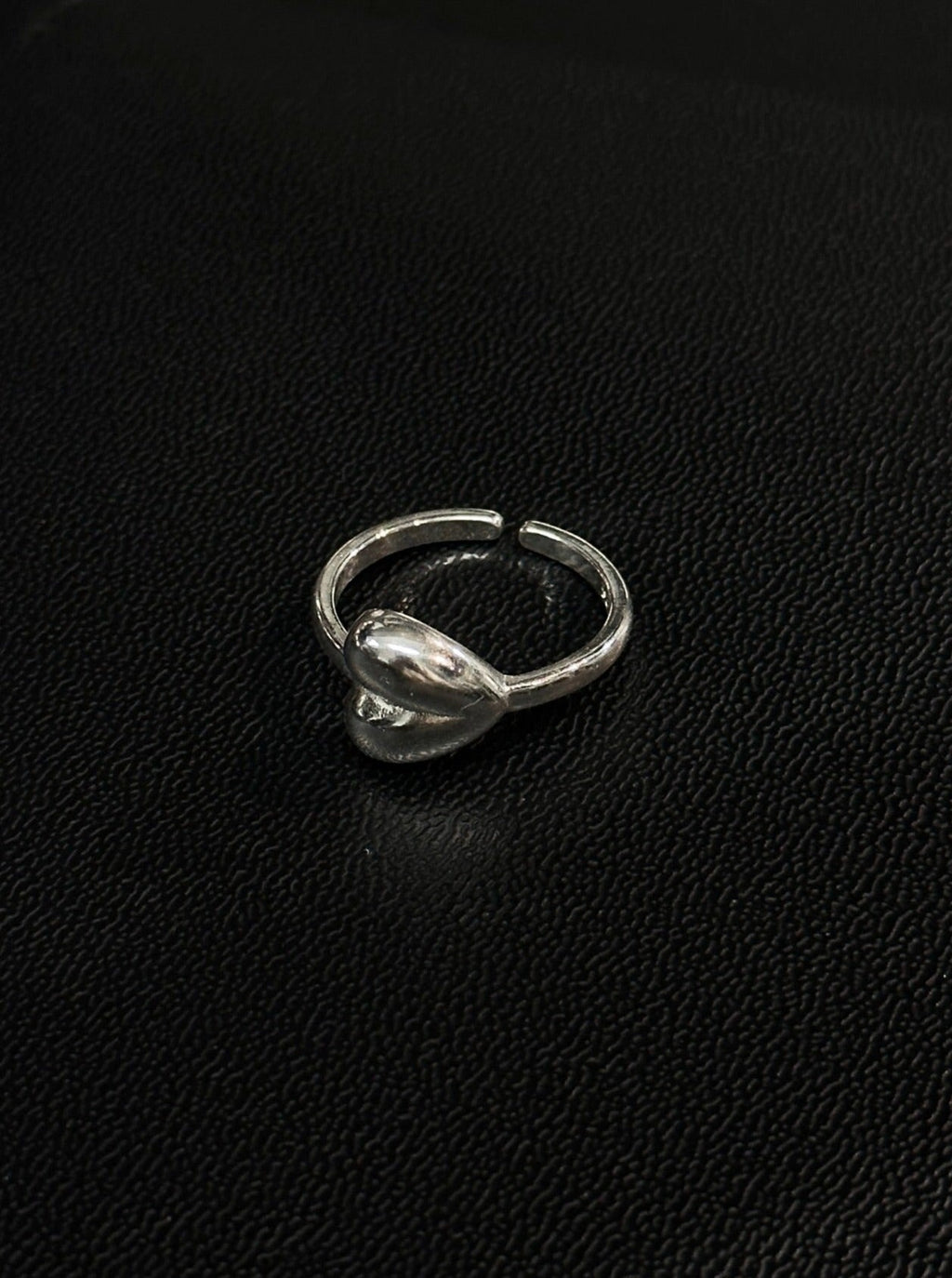 single heart ring