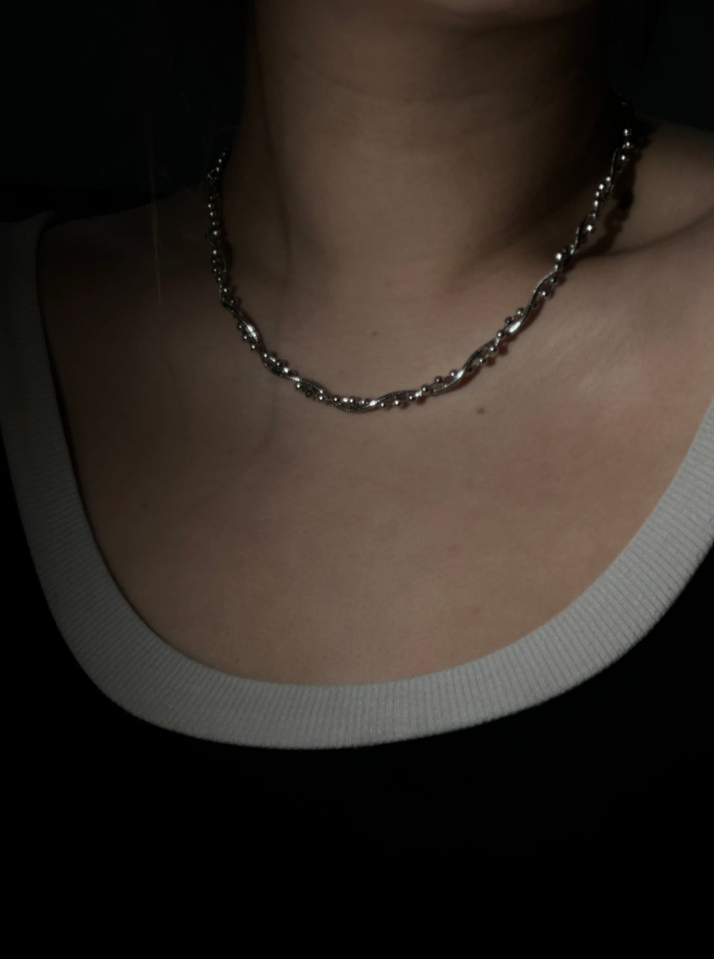 Twist Twist Ball n Line Necklace