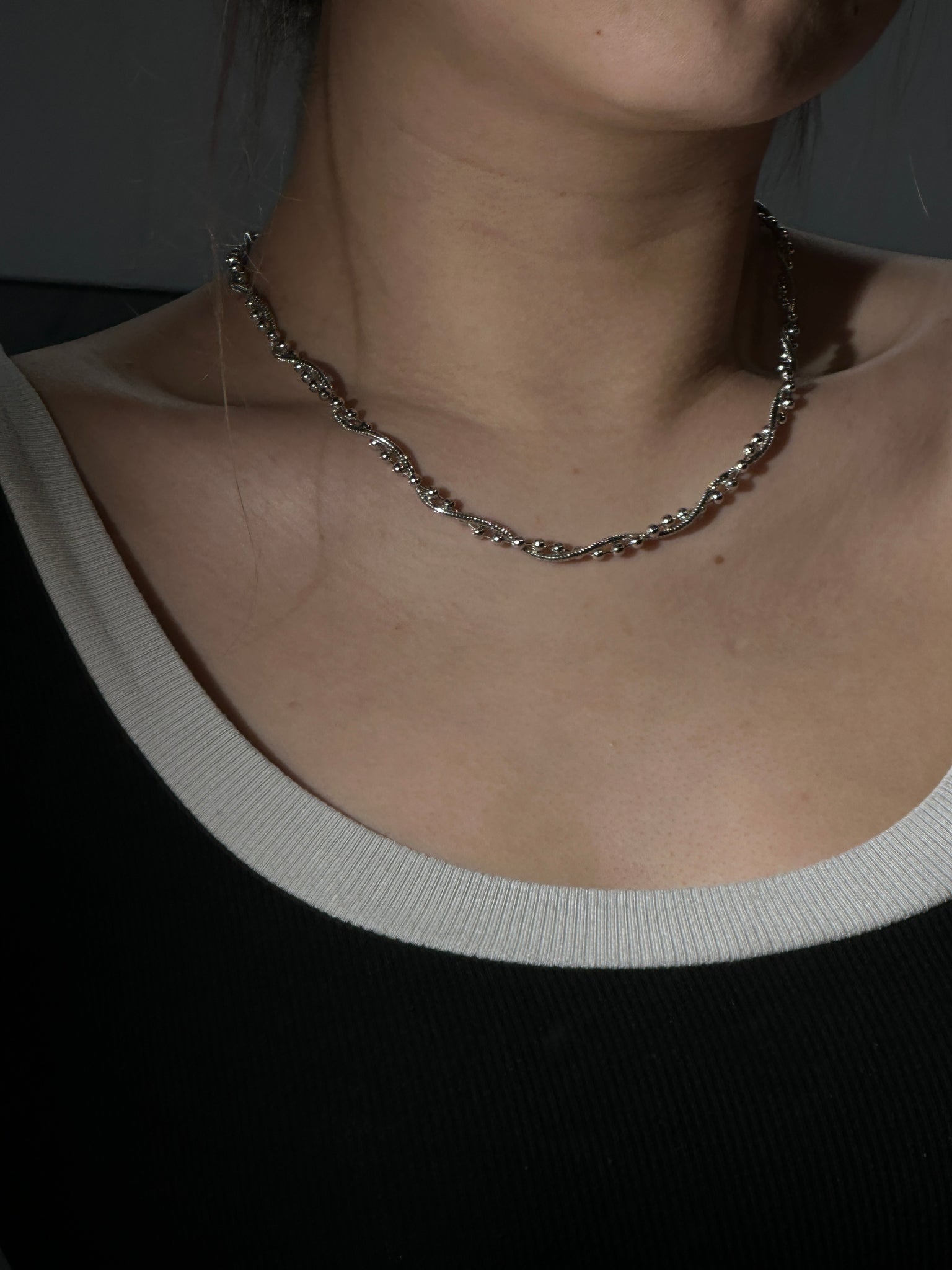 Twist Twist Ball n Line Necklace