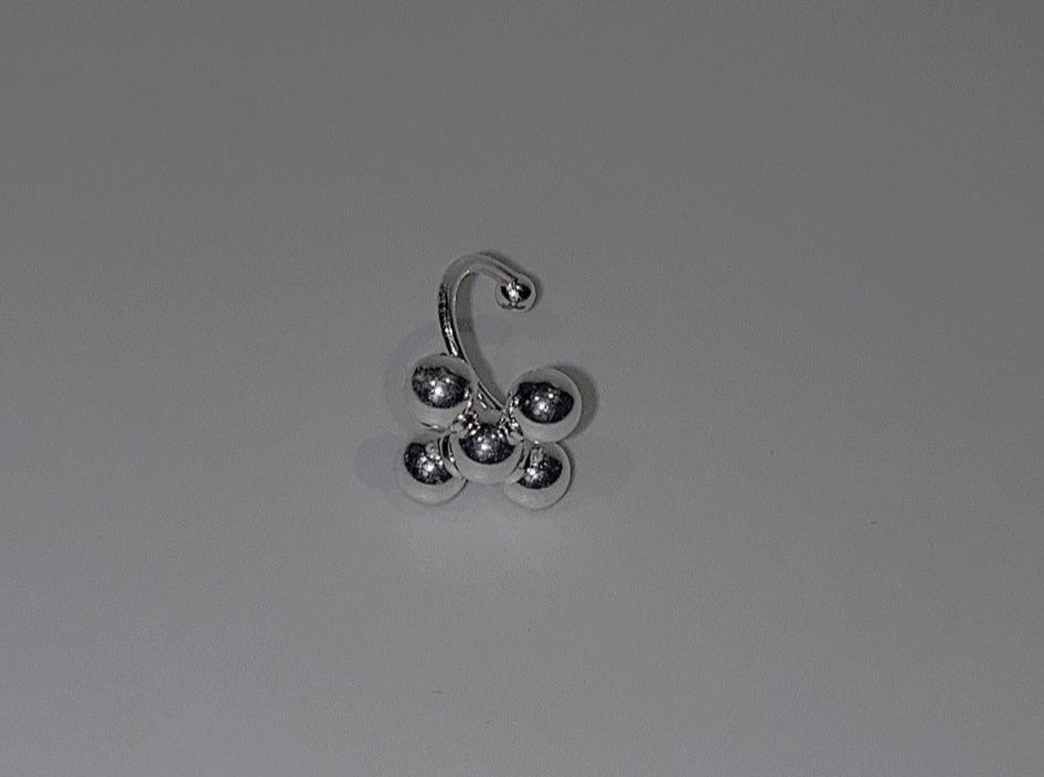 Ball cross Earcuff