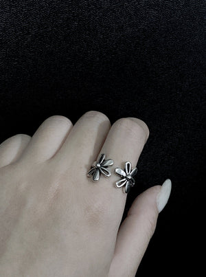 Double flower ring