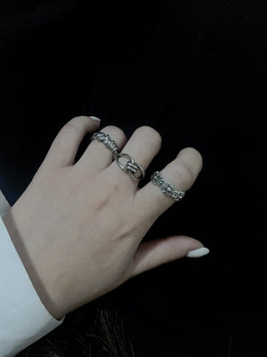 Line Thorns Ring