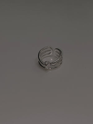 Line knotted ring