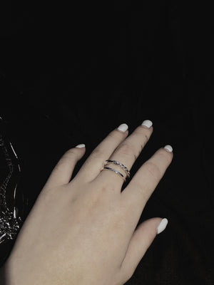 Twist & Line Ring