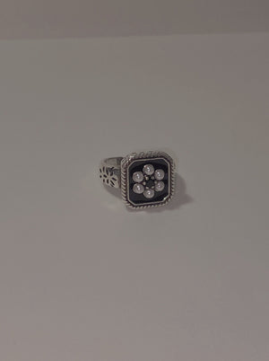 Pearl Flower ring ( on square & pearl flower)