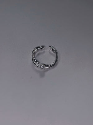 X pearl Ring